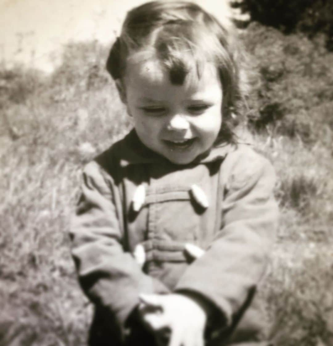 キム・キャトラルさんのインスタグラム写真 - (キム・キャトラルInstagram)「B’Day, Vancouver Island 1960」8月21日 21時45分 - kimcattrall