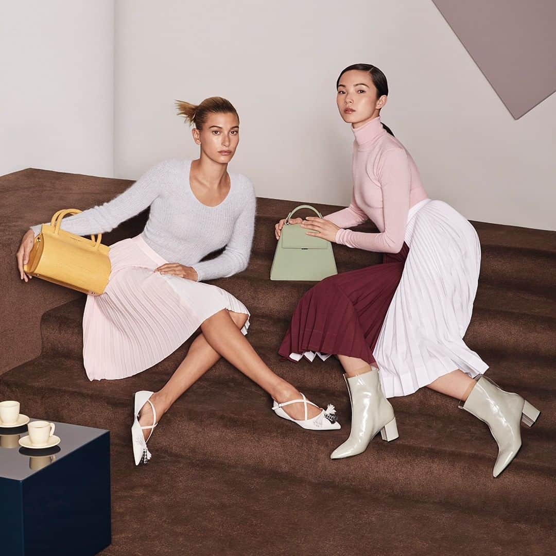 CHARLES & KEITHさんのインスタグラム写真 - (CHARLES & KEITHInstagram)「From sophisticated shoes to statement bags, @haileybieber and @jujujuxiaowen model the fashion-forward accessories from our Fall 2019 collection. Tap to shop now.  #CharlesKeithFW19  Products featured:  Croc-effect double top handle bag, tassel criss cross ballerina flats, angular top handle felt bag and block heel calf boots」8月21日 22時00分 - charleskeithofficial