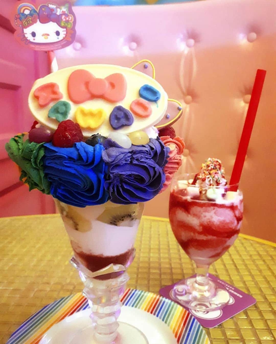 のインスタグラム：「🌈➕💗＝😋🍦🍓 Repost from @virtuallyinjapan Thank you for coming💚💙💛💜🧡❤️ #kawaiimonstercafe #monstercafe #カワイイモンスターカフェ  #destination #tokyo #harajuku #shinuya #art #artrestaurant #colorful #color #pink #cafe #travel #trip #traveljapan #triptojapan #japan #colorfulfood #rainbow #rainbowcake #rainbowpasta #strawberry #pancakes #takeshitastreet #harajukustreet #harajukugirl #tokyotravel #onlyinjapan #hellokitty」