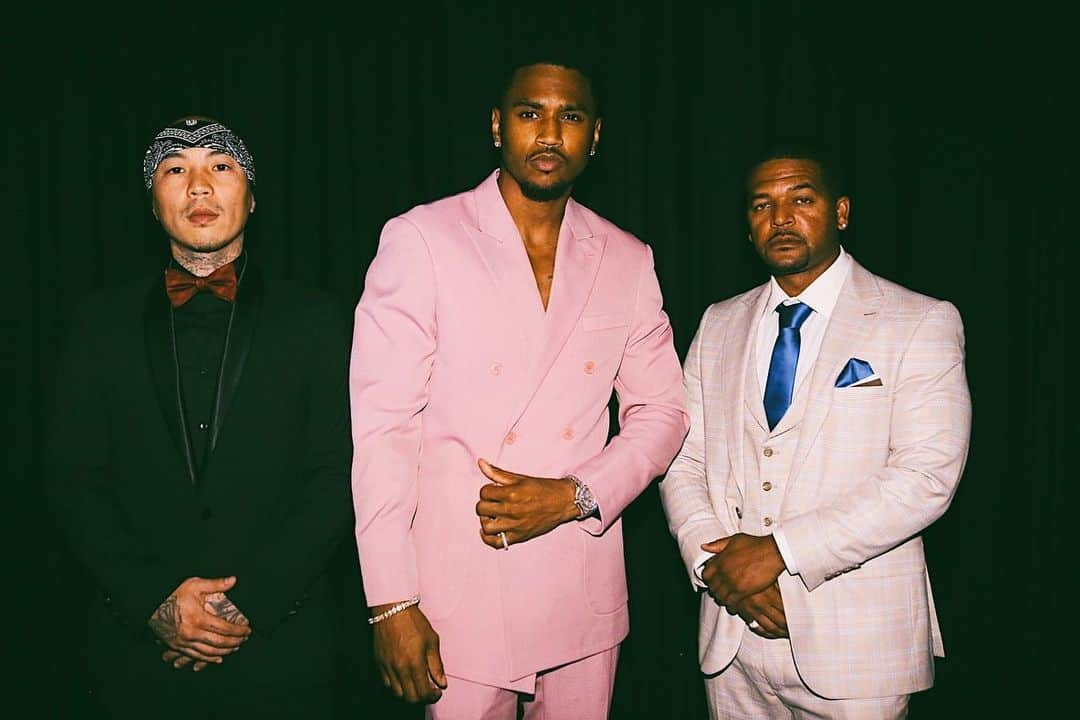 トレイ・ソングスさんのインスタグラム写真 - (トレイ・ソングスInstagram)「Guess a suit with a smile fits me after all.」8月22日 4時14分 - treysongz