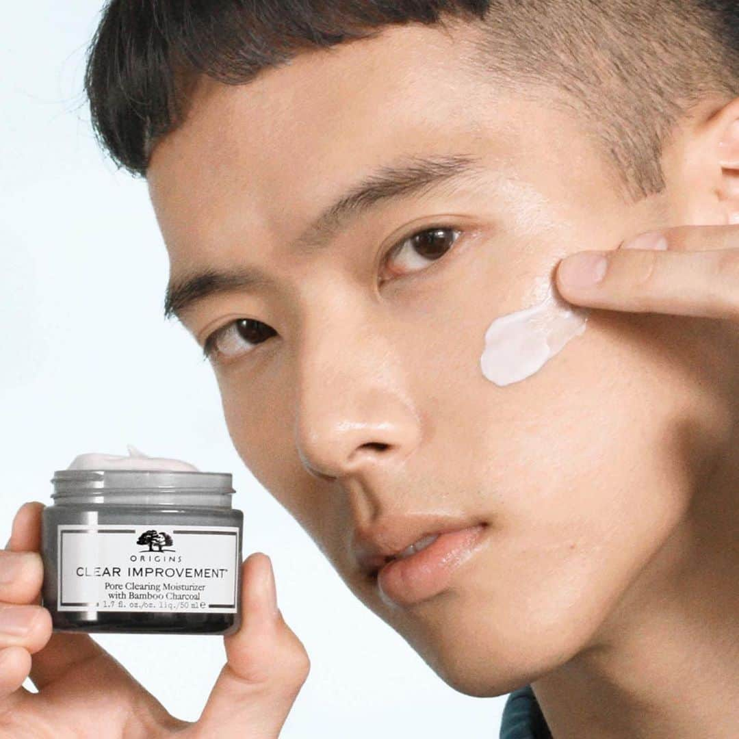 柳喬之さんのインスタグラム写真 - (柳喬之Instagram)「🖤 #Repost @origins ・・・ Clear skin is yours for the taking—just smooth on new Clear Improvement Pore Clearing Moisturizer. 👍 It’ll transform skin from not so clear to clearly pore-fect. 🖤 #discoverorigins #parabenfree」8月21日 22時59分 - dvdtyng