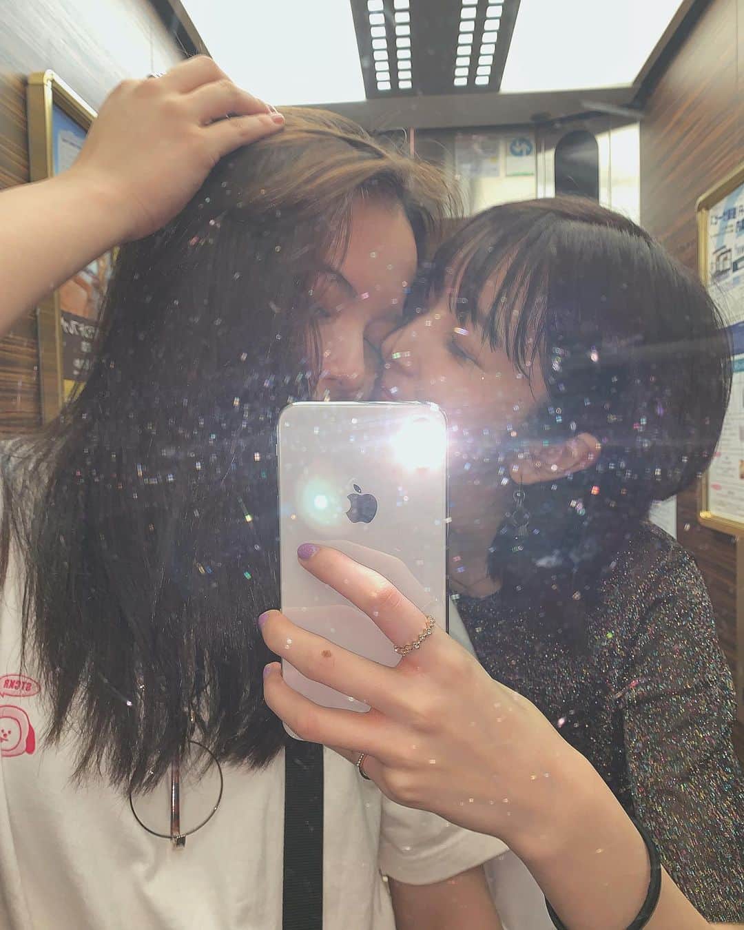 のインスタグラム：「. 明日はいよいよ由比ヶ浜イベントです🧸❤️ . 午後の時間は14:00〜16:00です！ ※1時間終了が早くなった😭 食べ物とグッズをセットで買うとメンバー全員と一緒に写真が撮れます！ 明日も暑いと思うから熱中症にならないように暑さ対策などして気をつけてください😵 まってます〜！」