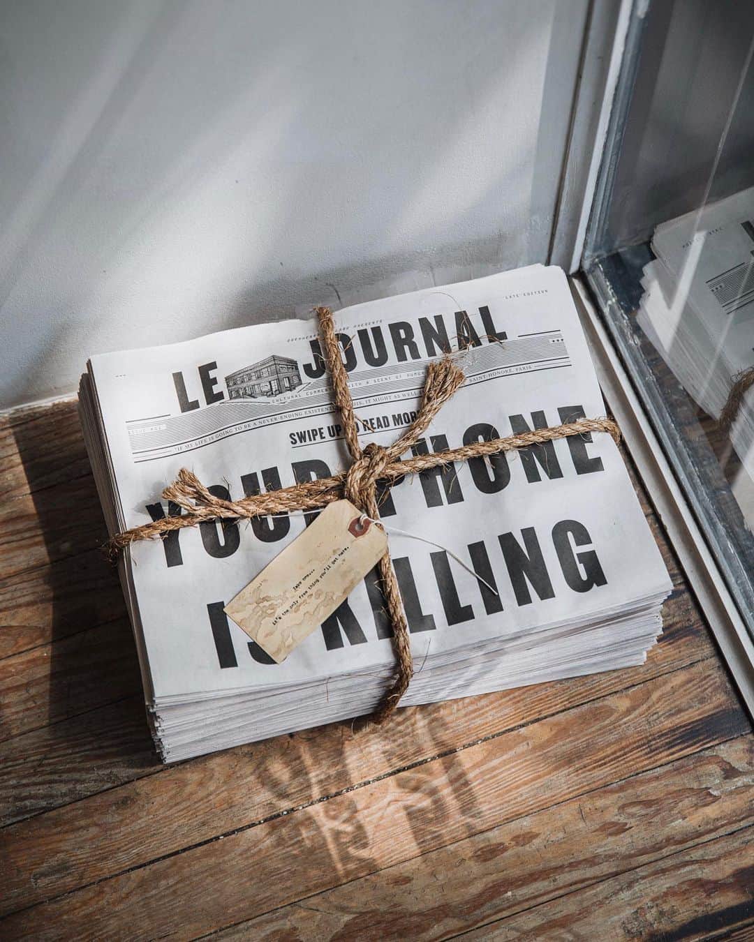 ルラボさんのインスタグラム写真 - (ルラボInstagram)「Introducing, ‘Le Journal’ from @overheardlelabo – now in our labs around the world.  #takeone #itstheonlyfreethingyoullgethere」8月21日 23時42分 - lelabofragrances