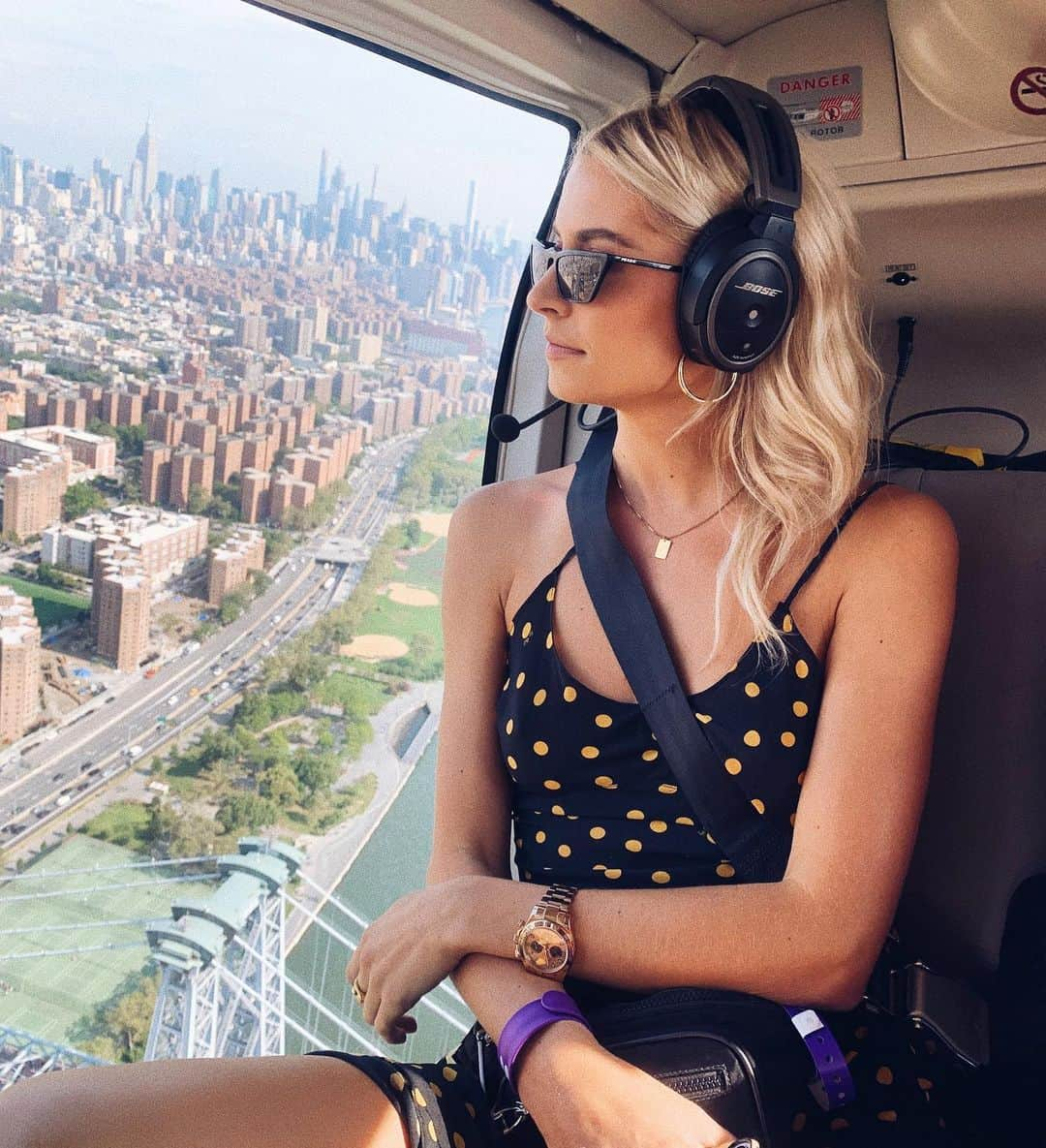 レナ・ゲルケさんのインスタグラム写真 - (レナ・ゲルケInstagram)「Anzeige / What a morning! Taking a heli ride to the new @twahotel at Jfk airport 😍 #MKatTWA #michaelkors」8月21日 23時43分 - lenagercke