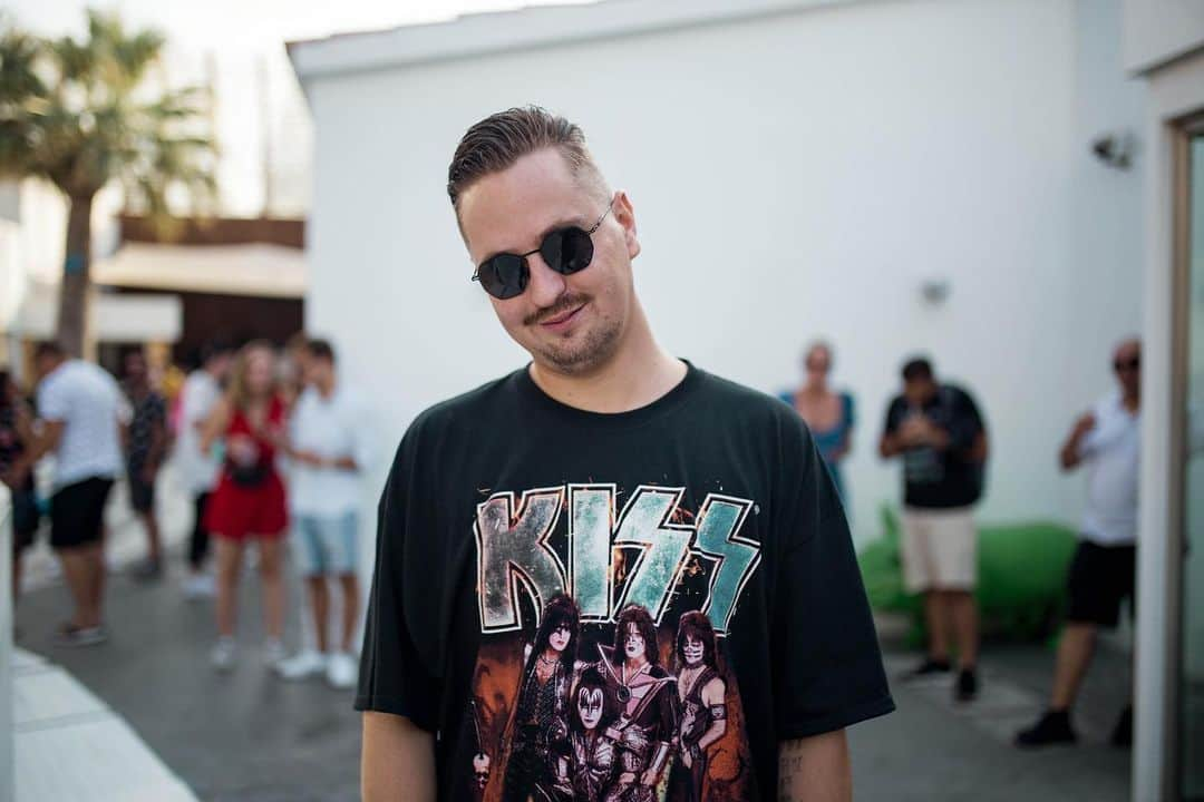 ロビン・シュルツさんのインスタグラム写真 - (ロビン・シュルツInstagram)「Thx @ushuaiaibiza 📸 @philipp_gladsome」8月21日 23時44分 - robin__schulz