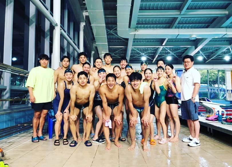 のインスタグラム：「🇰🇷🏊‍♂️🇯🇵 . . . . . 8月15日から韓国に旅行とトレーニングをしに行って来ました！！ みんな親切に色々教えてくれたり美味しいご飯屋さんに連れて行ってくれました😚 여러분 정말 감사합니다🙏  #korea #japan #swimming #thanks #seoul」