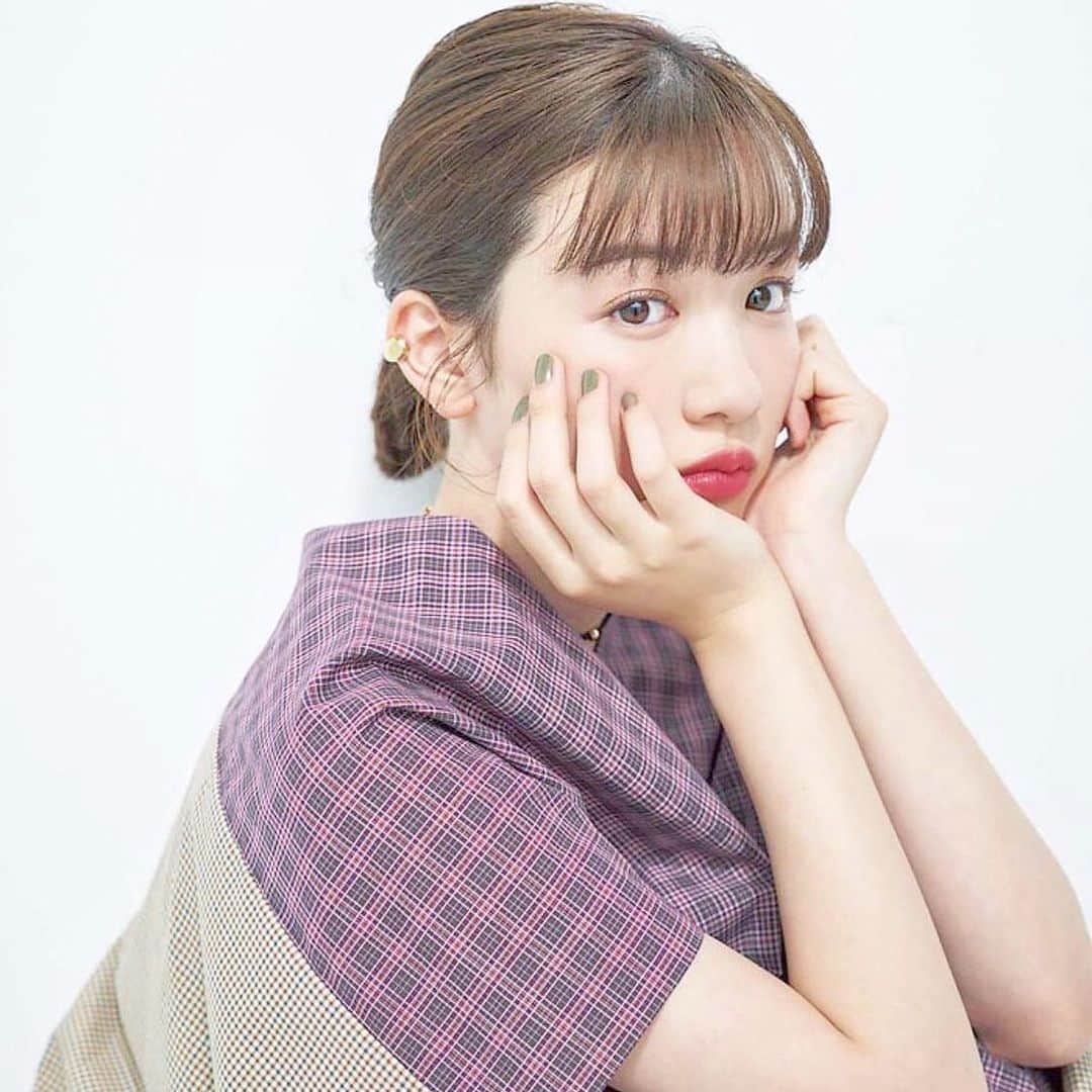のインスタグラム：「#永野芽郁#僕たちがやりました #3年a組今から皆さんは人質です  #半分青い#朝ドラ#朝ドラ女優 #二ノ国#ドラマ#映画 #fuamoko」