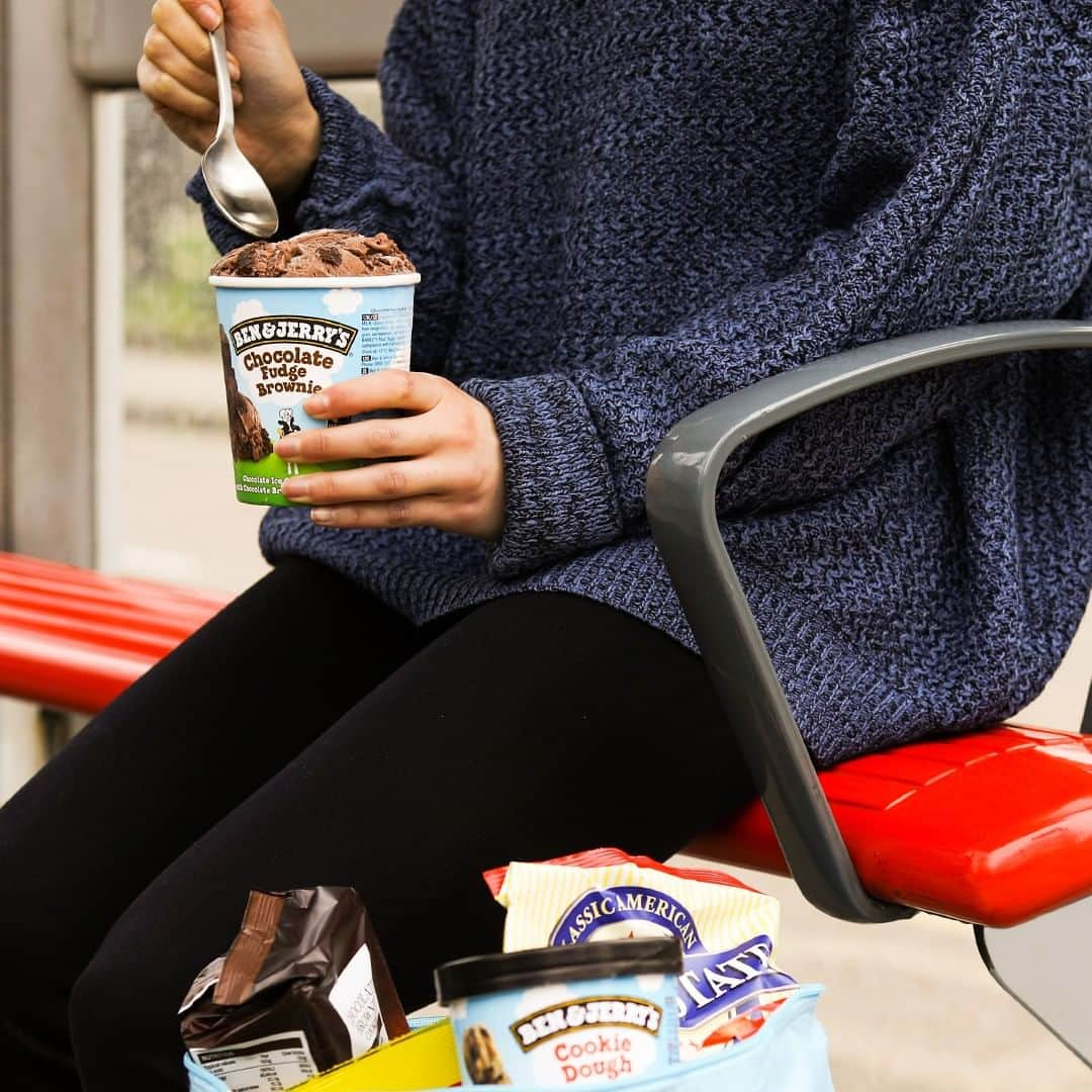 Ben & Jerry'sさんのインスタグラム写真 - (Ben & Jerry'sInstagram)「Who says your commute has to be a drag?⁠ ⁠ Find Chocolate Fudge Brownie near you at the link in our bio!」8月22日 1時00分 - benandjerrys