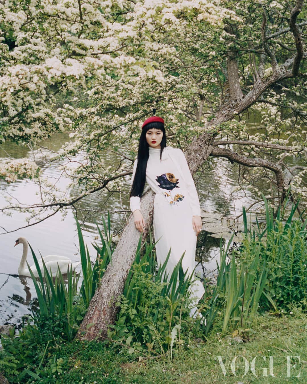 British Vogueさんのインスタグラム写真 - (British VogueInstagram)「From delicate blossom to graphic ginko leaves, autumn ushers in a wholly botanical mood. Black satin frills, cherry blossom bows and pearl-strung anklets present a vision of storybook romance. See the full story in the September 2019 issue of #BritishVogue, on newsstands now.  @HeConghc photographed and styled by @VenetiaLScott, with hair by @SydHayesHair, make-up by @Hiromi_Ueda, nails by @AdamSlee_ and set design by @SuzanneBeirne.」8月22日 1時58分 - britishvogue