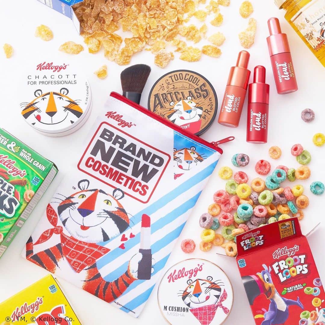 ケロッグ(Kellogg's)公式さんのインスタグラム写真 - (ケロッグ(Kellogg's)公式Instagram)「PLAZA（@plazastyle）とのスペシャルコラボコスメが発売中だよ💄✨かわいすぎる…💓 数量限定でトニーのノベルティポーチがもらえるみたい✨✨😍 ． #BRANDNEWCOSMETICS #cosme #minipla #plaza #プラザ #ミニプラ #ケロッグ #kellogg #plazaコスメ #missha #chacott」8月22日 12時19分 - kellogg_japan_official