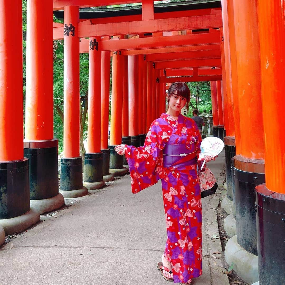 星空もあさんのインスタグラム写真 - (星空もあInstagram)「楽しかった京都旅行🥰 浴衣めちゃくちゃ暑かったけどセーラームーン浴衣がほんとに可愛くて着れてよかった〜😍星空はセーラーマーズです  #京都 #京都旅行 #伏見稲荷 #車折神社 #浴衣 #セーラームーン浴衣 #私はセーラーマーズ #きずぽんはセーラームーン #はちゃめちゃに可愛い」8月22日 4時25分 - hoshizora_moa