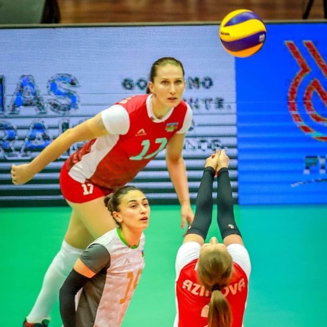 ポリーナ・ラヒモワさんのインスタグラム写真 - (ポリーナ・ラヒモワInstagram)「2.08.2019 match Azerbaijan-Brasil 2:3#tbt #volleyball#polinarahimova #qualificationolympicgames #azerbaijan #brasil #uberlandia」8月22日 5時28分 - polina_rahimova