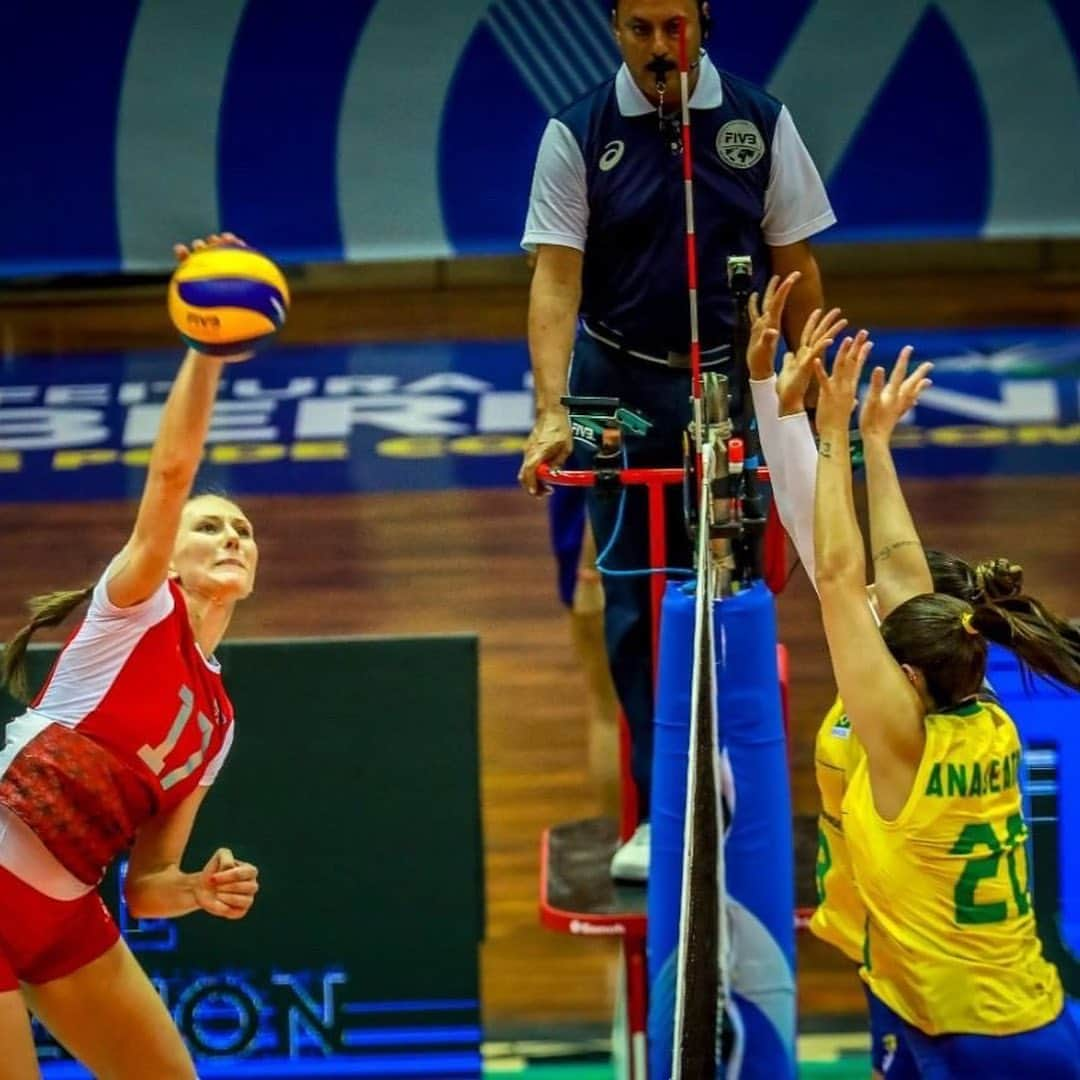 ポリーナ・ラヒモワさんのインスタグラム写真 - (ポリーナ・ラヒモワInstagram)「2.08.2019 match Azerbaijan-Brasil 2:3#tbt #volleyball#polinarahimova #qualificationolympicgames #azerbaijan #brasil #uberlandia」8月22日 5時28分 - polina_rahimova