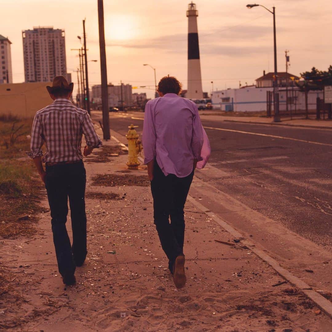 カーター・スミスのインスタグラム：「ATLANTIC CITY for Arena Magazine - with #PaulStura」