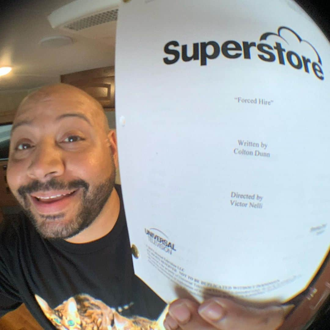 コルトン・ダンさんのインスタグラム写真 - (コルトン・ダンInstagram)「Shooting my #superstore episode this week! Look for it this fall!! ✏️🔥」8月22日 7時34分 - captdope