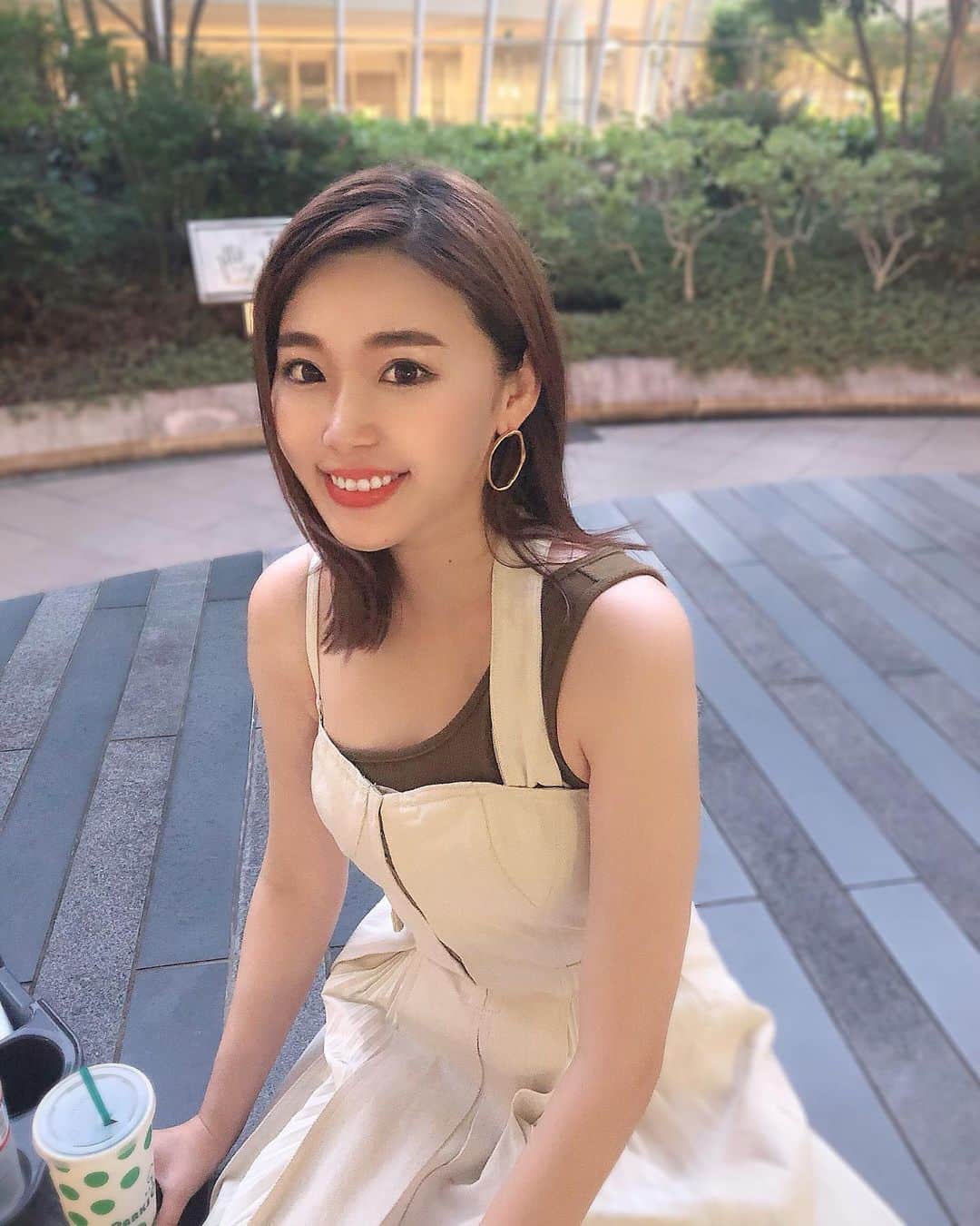 藤川沙弥のインスタグラム：「𓂃𓇢﻿ ﻿ 今日はお仕事で京都です🌿﻿ 京都の雰囲気好き ~♥︎﻿ ﻿ 📸は映画観に行った日の✧𓀠﻿ 最近観たい映画が渋滞ちゅう、、﻿ ﻿ tops @to_the_sea_hawaii ﻿ op @casa_fline ﻿ ﻿ ﻿ ﻿ totheseahawaiiは﻿ Webstoreでポチっとする事多いけど﻿ 直営店の西銀座デパートと﻿ 新宿ルミネエストでもgetできるよ💋﻿ ﻿ ﻿ ﻿」