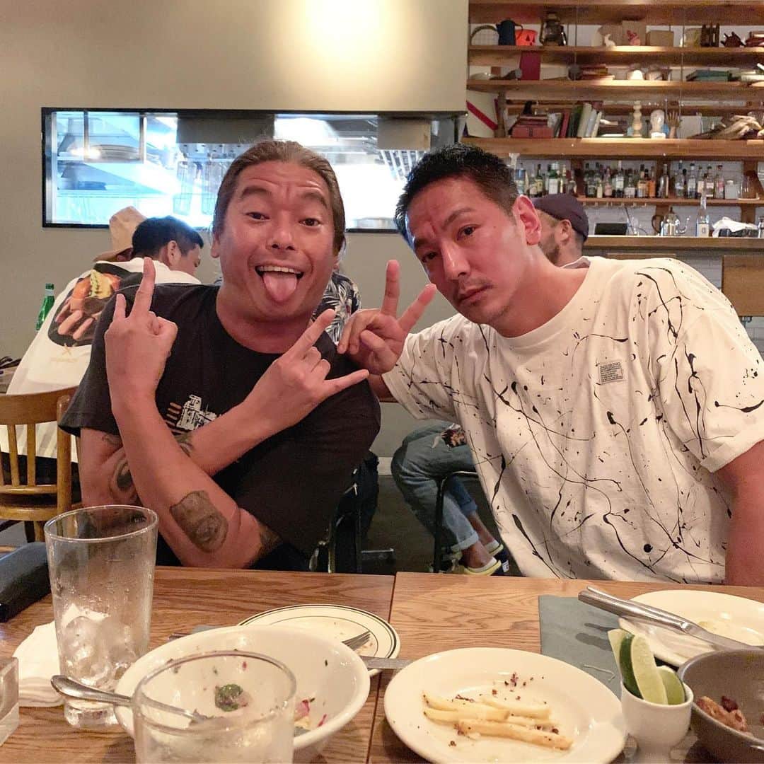 松山智一のインスタグラム：「Tokyo nite out with 75’ 76’ 77’ers  @takahirookazawa @keiichinitta @yosukeaizawa @whitemountaineering_official」