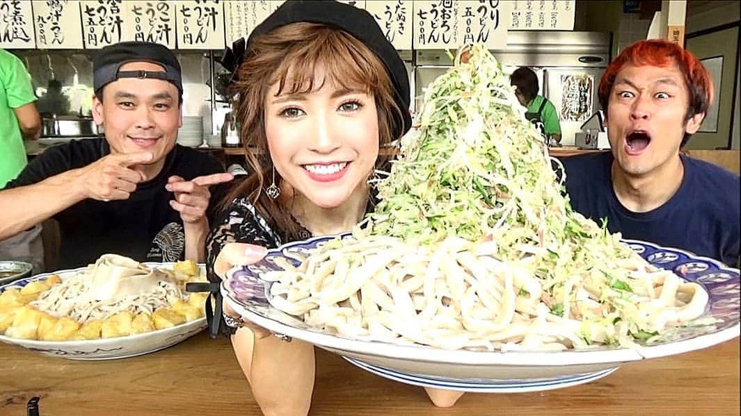 石関友梨のグルメインスタ