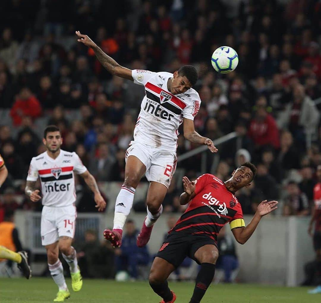 São Paulo FCさんのインスタグラム写真 - (São Paulo FCInstagram)「Imagens de uma vitória gigante! #VamosSãoPaulo 🇾🇪 ⠀⠀⠀⠀⠀⠀⠀⠀⠀ 📸 Rubens Chiri / saopaulofc.net」8月22日 11時47分 - saopaulofc