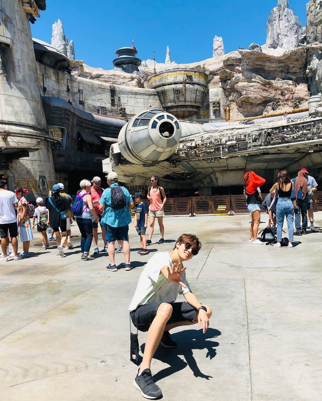 ケビン さんのインスタグラム写真 - (ケビン Instagram)「HAPPIEST PLACE ON EARTH🏰 #Disneyland #CaliforniaAdventure」8月22日 11時50分 - kevinwoo_official