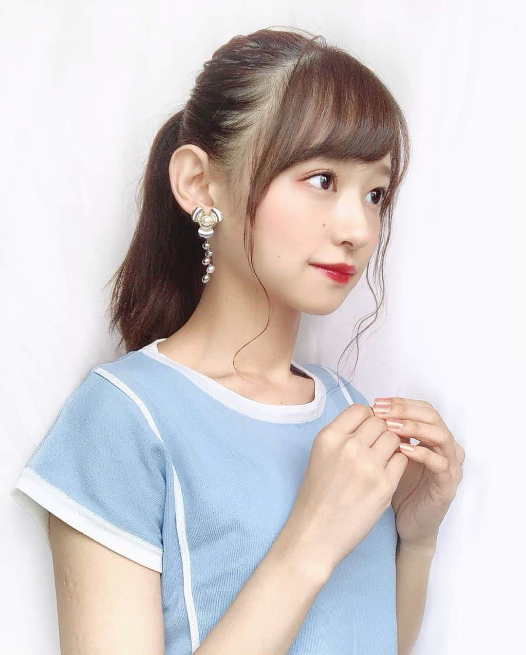 立花玲奈さんのインスタグラム写真 - (立花玲奈Instagram)「. . 今日のアイシャドウとリップはこんな感じでした☺︎ お気に入り💄 . . #コスメ #メイク #チーク #リップ #お気に入りコスメ #毎日メイク #今日のメイク #vavimello #韓国コスメ #cosme #cosmetics #lip #blush #beauty #makeup #hairstyle #hairmake #fashion #cordinate #ootd #ファッション #被写体 #作品撮り #옷스타그램 #오오티디 #데일리록 #코디 #立花玲奈 #玲奈コーデ」8月22日 22時40分 - _rena615