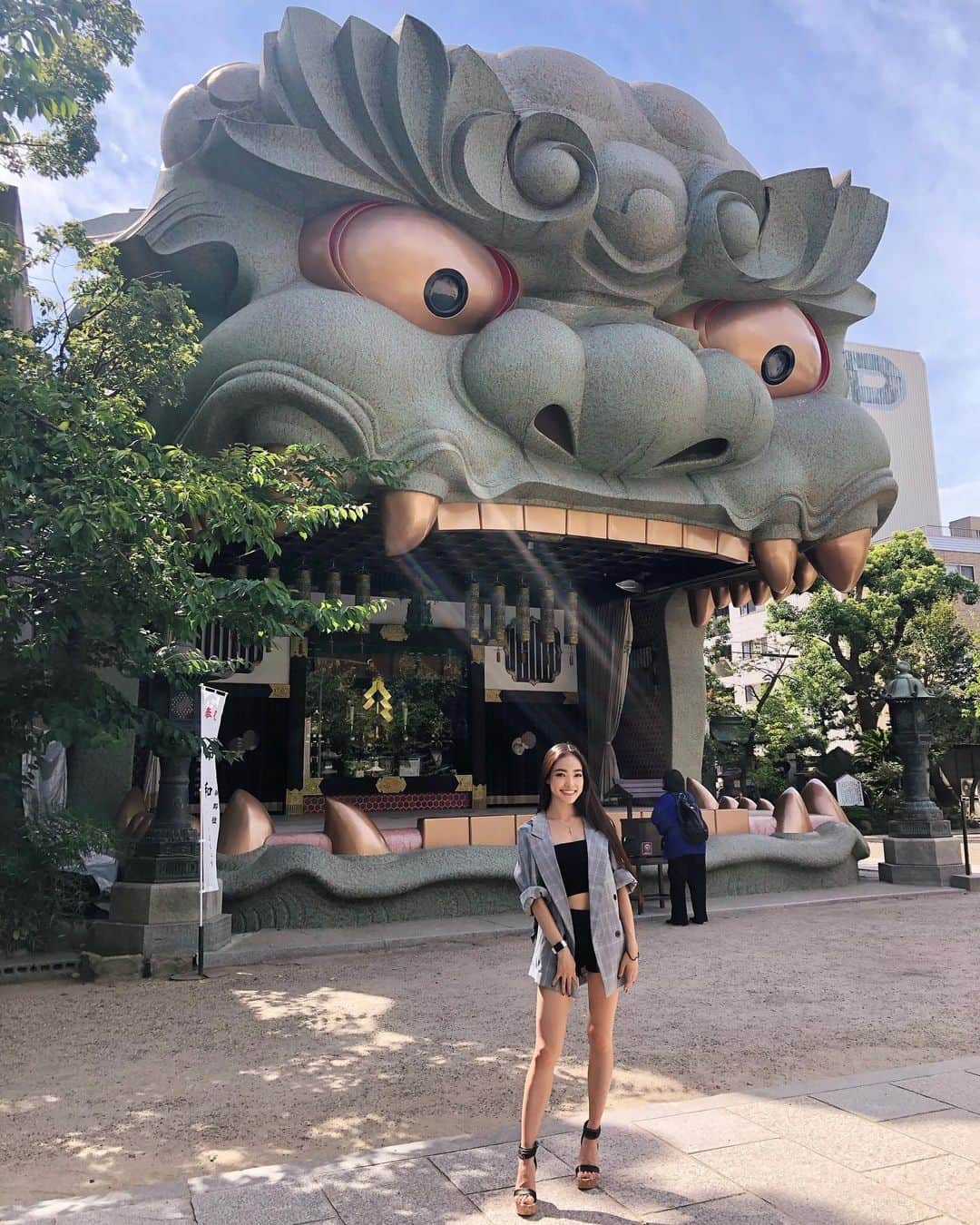 TANAKA ALICEさんのインスタグラム写真 - (TANAKA ALICEInstagram)「難波八坂神社🦁 * ラジオの収録後によってみました！ めちゃくちゃ迫力のある神社だった⛩  #難波八坂神社#nambayasakashrine」8月22日 21時31分 - tanakaalice