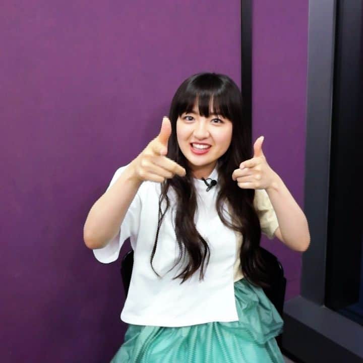 M-ON! MUSIC｜エムオンミュージックのインスタグラム：「﻿ ＼#10回クイズ／﻿ ﻿ まもなく、シングル﻿ #FLYMYWAY / #SoulFullofMusic﻿ でデビューする﻿ ﻿ #鈴木瑛美子(@emikosuzukidesu)の﻿ #5秒で答えて を﻿ 2019.08.27.18:00 公開﻿ ﻿ #令和元年デビュー﻿ #豆板醤と10回﻿ #ウッフ〜﻿ #鈴木瑛美子にギャフンといわされたエムオンミュージック﻿ #むちゃくちゃ悔しいので再戦しましょうw」