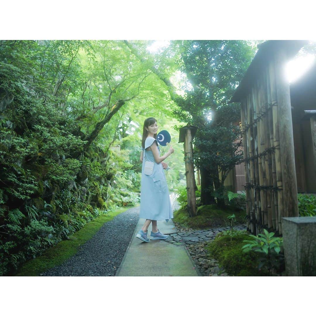 石井美保さんのインスタグラム写真 - (石井美保Instagram)「川を渡り山の中を歩くとお宿に。フィトンチッドで細胞から洗われた感覚。明日からまた頑張ります。 #ほしのや京都 #hoshinoya @hoshinoya.official」8月22日 21時57分 - miho_ishii