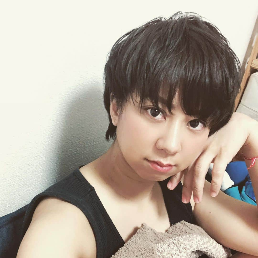 てん（ものまね）さんのインスタグラム写真 - (てん（ものまね）Instagram)「美容院行ってきたよ💈✂️ 今回はいつもよりしっかりトリートメントしてもらってきた😊 あんまり切らないでってみんなに言われたから、バッサリは切らなかったよ( ˙💋˙ )」8月22日 22時13分 - tenkukku10