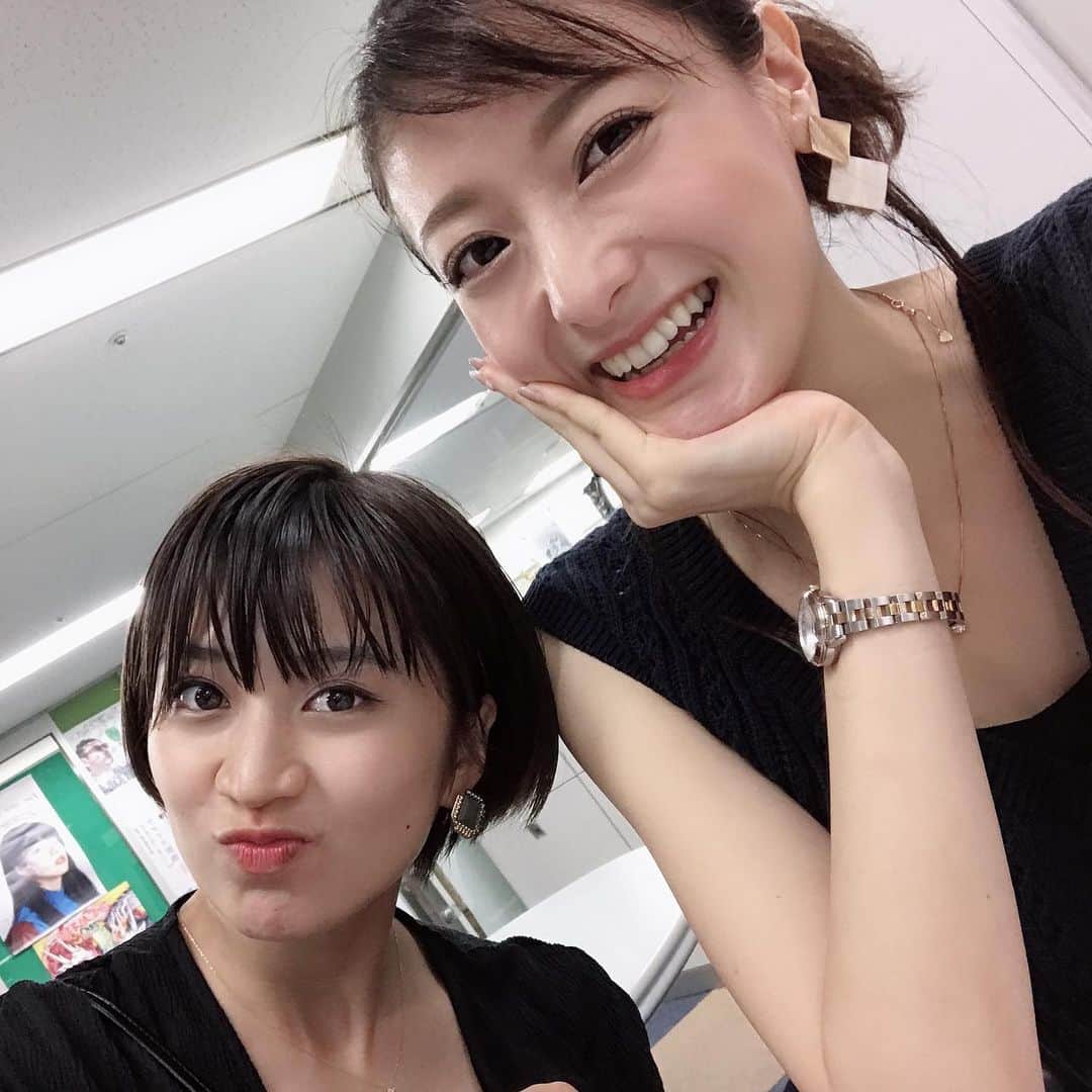 高橋麻美さんのインスタグラム写真 - (高橋麻美Instagram)「今日のまきちゃん😁 変顔🤪笑  #pic #ラジオ #radio #gogomonz」8月22日 22時19分 - charmy421