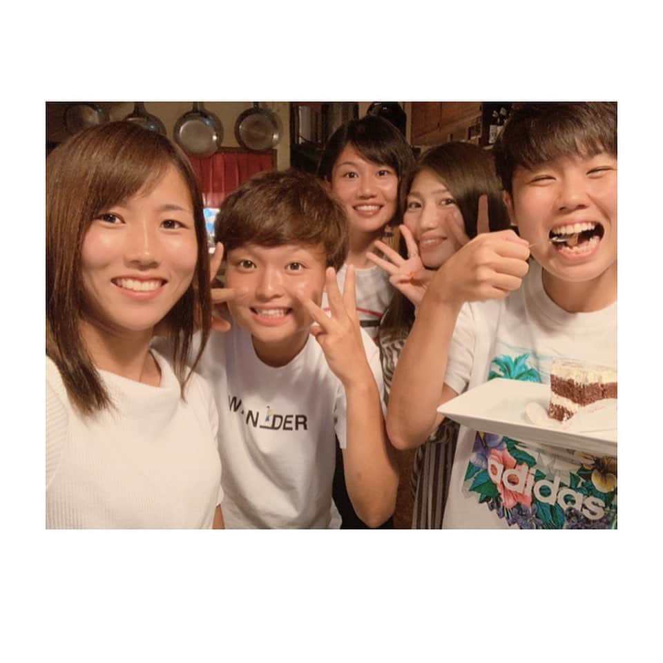 のインスタグラム：「お誕生日おめでとう🎂 怪我なく今シーズン乗り越えれますよーに！ 23歳おめでと〜🙈❤️ #08/22」