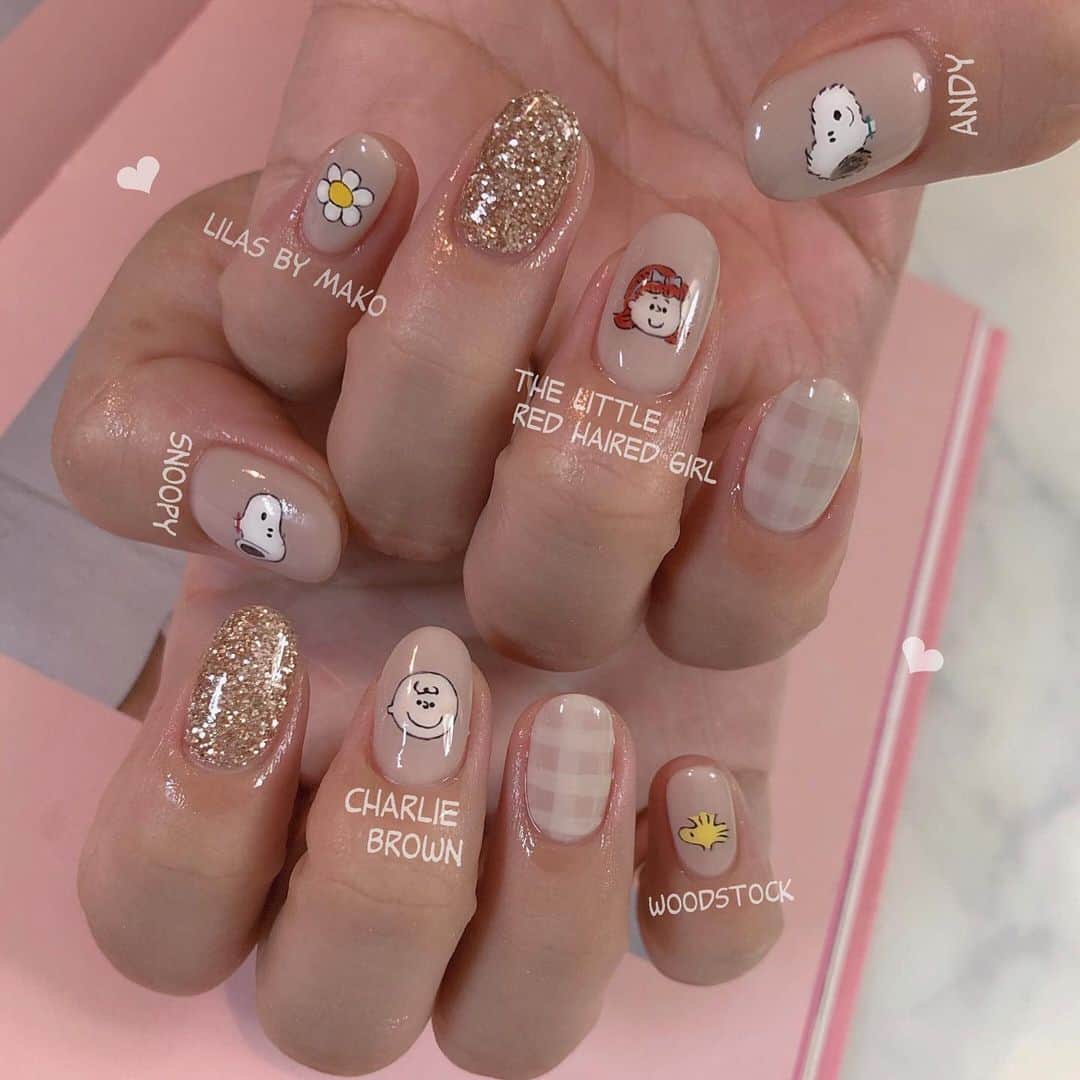 のインスタグラム：「* peanuts hotel私も行きたいっ❤︎ * * #girlynail #ガーリーネイル #ミラーネイル #glitternail #젤네일 #젤네일아트 #젤네일전문 #フレンチガーリー #スヌーピー  #チャーリーブラウン #スヌーピーネイル #ギンガムチェック #ギンガムチェックネイル #オーダーチップ #ワイヤーネイル #ワイヤースヌーピー  #セルフネイル #스누피네일아트 #さくらんぼネイル #ちょうちょネイル #蝶々ネイル #ヴィンテージネイル #スヌーピー好きと繋がりたい」