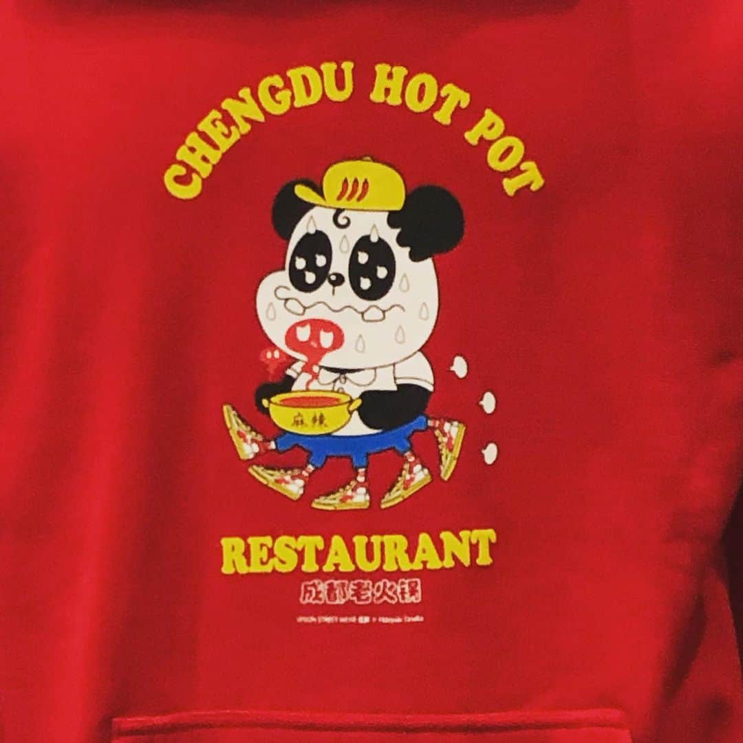 田中秀幸のインスタグラム：「ART WORK for VISION STREETWEAR CHINA #visionstreetwear #streetfashion #medicomtoy #hideyukitanaka #china #shanghai」