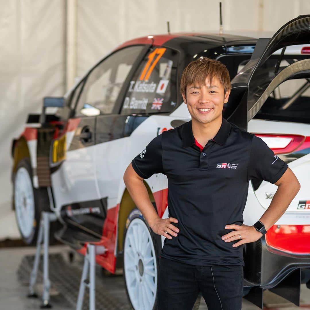 勝田貴元さんのインスタグラム写真 - (勝田貴元Instagram)「‪Soon start #RallyeDeutschland‬ This is biggest challenge ever for me. Of course I’m exciting but I have to accept my situation this is first time Germany and first time WRcar on tarmac without proper test. For sure will be tough rally but I try to enjoy and stay on road! 📸 @timoanisphotography  いよいよ始まりますラリードイツ！ 今回は僕にとって大きな挑戦。 WRカーでのWRCデビュー戦となる今回のドイツ、もちろんワクワクしていますが、正直ドイツでのテストを行えずドイツターマックはテスト無しのほぼぶっつけ本番なので少し緊張してます。 この状況下で僕自身も何が起こるか分からないという不安もありますが、今やるべき事に焦点を当てて、将来の為に経験を積む事を最優先して挑みます。 まずは自分自身との戦いです。 とにかく最後まで走り切って、距離を稼いで先に繋がるラリーに出来るよう精一杯頑張りますので、最後まで応援よろしくお願いします！ @officialwrc @tgr_wrc #yariswrc」8月22日 15時00分 - takamotokatsuta