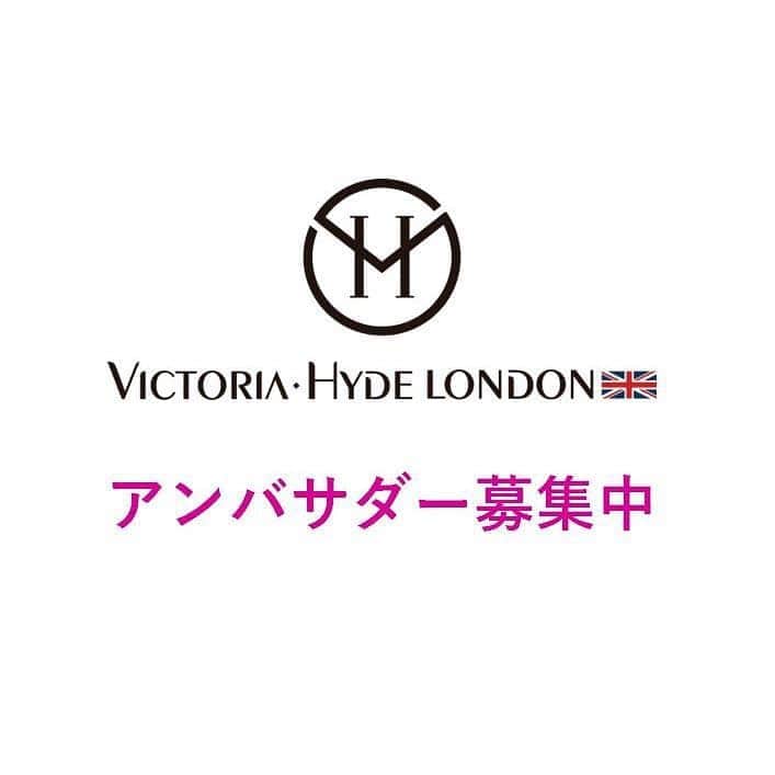 TiCTACさんのインスタグラム写真 - (TiCTACInstagram)「「VICTORIA HYDE LONDON」¥12,000+tax 英国発のライフスタイルブランド、ヴィクトリア・ハイド ロンドン。ロンドンの街並みやブリティッシュガーデンからインスパイアされたヴィンテージテイストのフェミニンなデザインが魅力です。 ・ この度「ヴィクトリア・ハイド ロンドン」のアンバサダーとして、商品をモニターしていただける方を募集します。インスタグラムのフォロワー1000以上(公開設定)の方が対象です。腕時計がお好きな方、手元のお洒落にこだわりのある方、「VICTORIA HYDE LONDON」の腕時計を使ってみたい方、ぜひご応募ください。  9月30日(月)締め切り!　応募要項の詳細は公式サイトにてご案内しております。  #ビクトリアハイドロンドン #victoriahydelondon #時計 #腕時計 #手元 #手元コーデ #手元くら部 #手元倶楽部 #おしゃれな人は手元がすてき #腕時計コーデ #アクセサリーウォッチ #手元のおしゃれ #大人女子 #大人女子コーデ #アクセサリー #おしゃれ好き #誕生日プレゼント #誕生日プレゼント時計 #記念日プレゼント #記念日プレゼント時計 @victoriahydelondon #ヴィクトリアハイドロンドン」8月22日 17時12分 - tictac_press