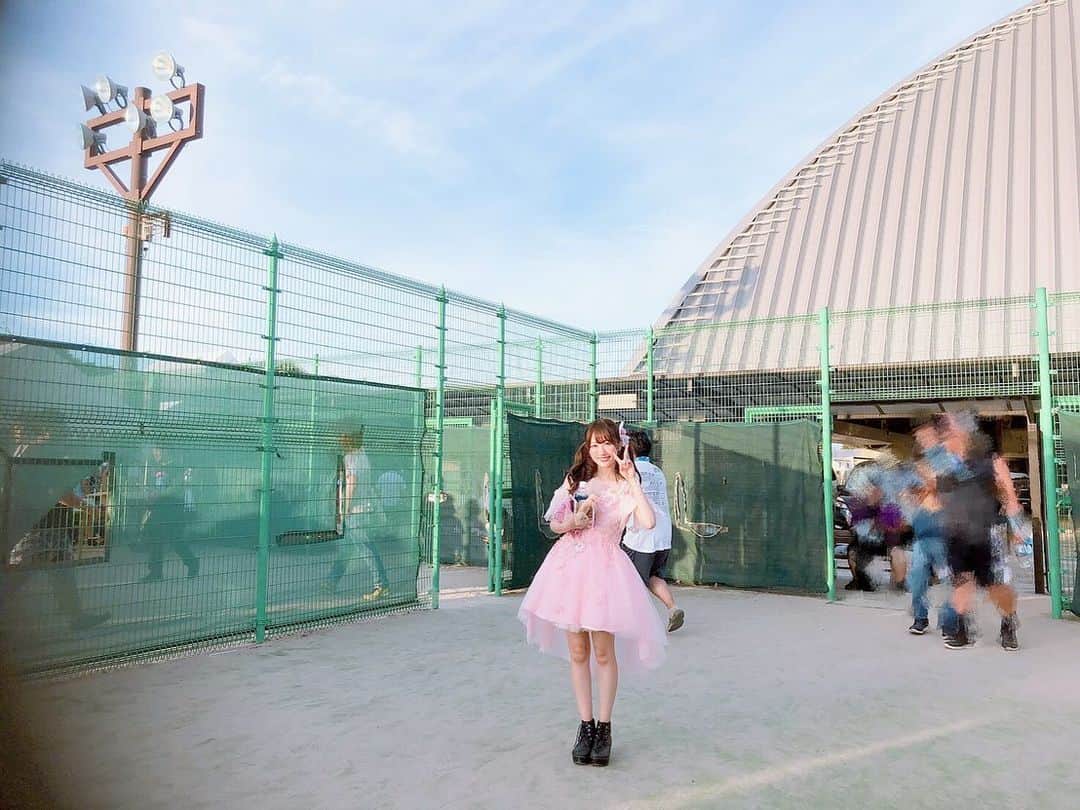 小桃音まいのインスタグラム：「最後の野外ライブ. . #竜王フェスティバル #ドラゴンクイーンズフェスティバル #野外ライブ #滋賀県 #竜王 #アイドル #夏 #夏フェス #idol #公園 #思い出 #桃色革命 #小桃音まい #大自然 #緑 #遠征 #滋賀 #ツインテール #summer #follow #instagood #instalike #instagram #photography #空」