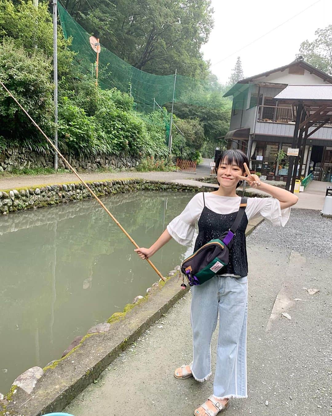 amiのインスタグラム：「#summervacation #trip #saitama #fishing #fish #rainbowtrout #grilledfish #food」