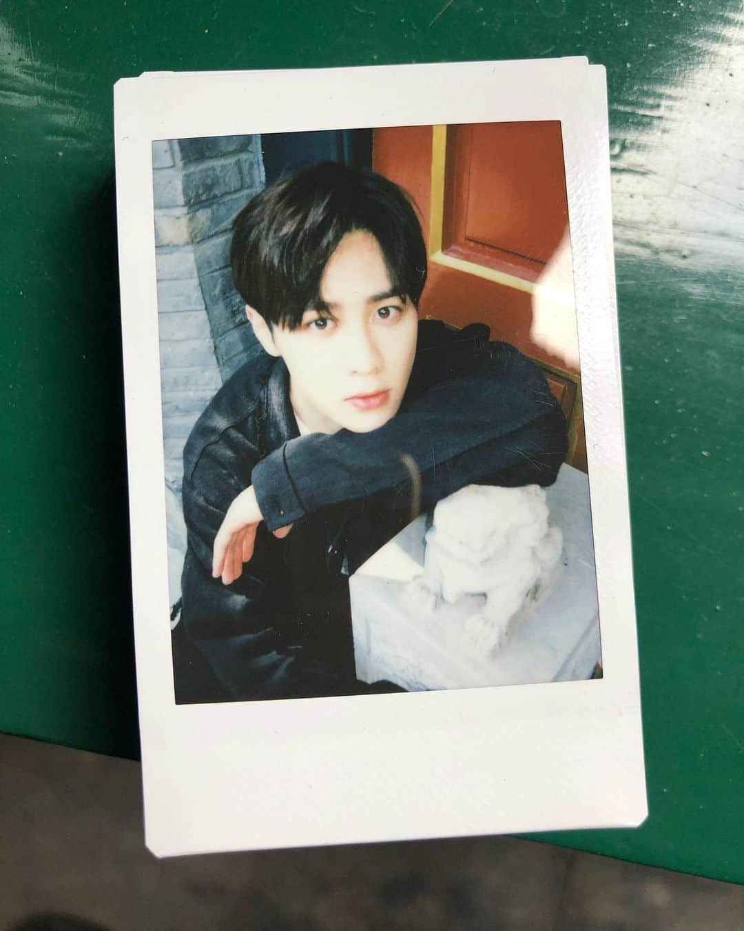 Way Vさんのインスタグラム写真 - (Way VInstagram)「[KUN Weibo Repost] ⠀ 四合院2.0😎 ⠀ #WayV #WeiShenV #威神V #KUN #钱锟」8月22日 18時25分 - wayvofficial