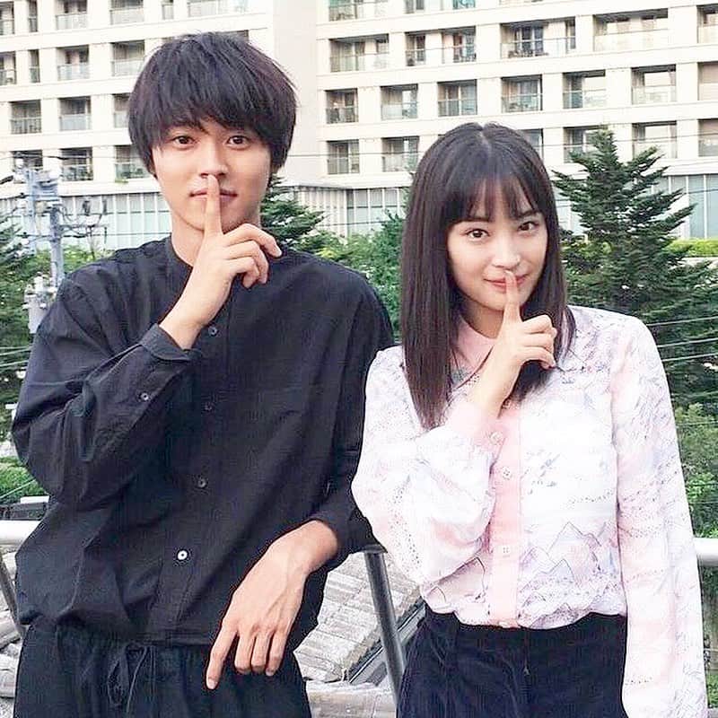 のインスタグラム：「みんなはどのペアが好きですか？ #広瀬すず#山﨑賢人 #永野芽郁#窪田正孝 #山下智久#新垣結衣 永野芽郁#佐藤健 #杉咲花#中川大志 #広瀬すず 中川大志 #新木優子#吉沢亮 #菅田将暉#小松菜奈 #中島健人 小松菜奈 #新田真剣佑 永野芽郁」
