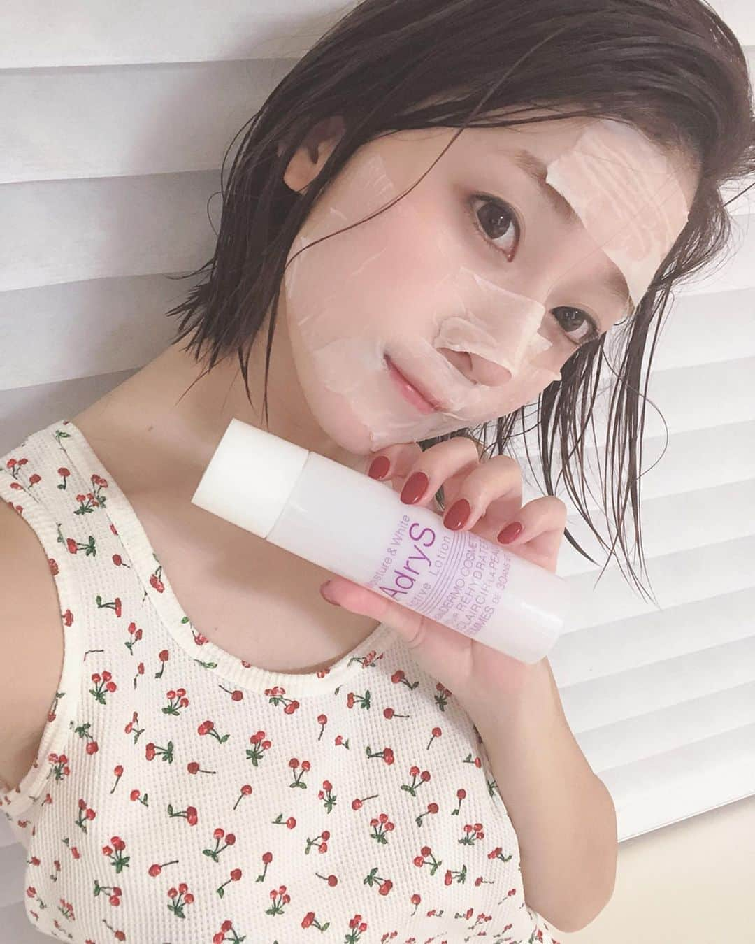 水野佐彩さんのインスタグラム写真 - (水野佐彩Instagram)「・ 今日はプールの予定だったけど お天気危うかったからチェンジ🐷❣️ もう直ぐ夏が終わると思うと寂しいなあ😔🎐 そんなジメジメした夏にぴったりのスキンケア✨✨ アイテムは 愛用し続けている @taisho_beauty のAdryS(アドライズ)✨ 最近は冷やしアドライズにハマってます🎐💕 ローションを冷蔵庫に入れておいて お風呂あがりにコットンパック👀❣️ この冷房で乾燥している肌も とてもいい感じ😳❤️ 時間がない時はそのまま手でパシャパシャ使ってます🛁 それだけで気持ちいい〜✨✨ アドライズは大正製薬の公式ビューティーサイト "TAISHO BEAUTY ONLINE"にて発売中です❣️ ぜひ冷やしアドライズ やってみて欲しいな🤗💕💕 #AdryS #AdrySアンバサダー #アドライズ #アンバサダー #taishobeauty #大正製薬 #乾燥肌対策 #保湿 #美白 #美白保湿 #スキンケア #夏のスキンケア #skincare #pr」8月22日 19時05分 - saaya_mizuno