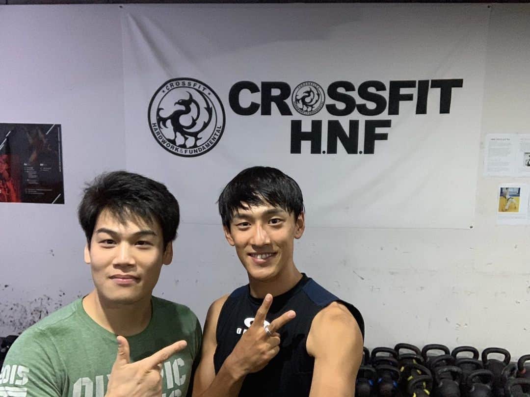 渡邊啓太さんのインスタグラム写真 - (渡邊啓太Instagram)「＊ Weight Training 🇰🇷 ・ Thank you @dail.han and @crossfithnf 🏋️🏻‍♂️ ・ 明日ともう1回ウエイト乗り切ればオフだ… 顔晴ろう！！ ・ ・ #ウエイトトレーニング #weighttraining #training #アスリート #athlete #韓国 #合宿 #ショートトラック #한국 #쇼트트랙 #운동선수  #seoul #서울 #ソウル」8月22日 20時15分 - kwatanabe18