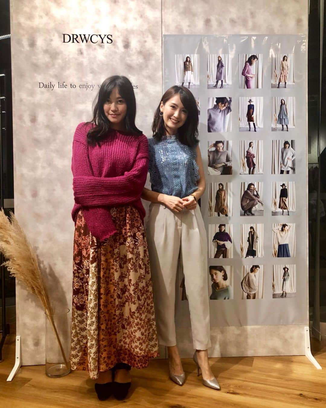 花岡維生のインスタグラム：「DRWCYS 2019 winter exhibition💫 楽しみにしていた @drwcys_official の展示会へ🧡 大人っぽ可愛くて、キレイ色の秋冬アイテムがいっぱいでした☺️💗 @haradyyuka さん♡ありがとうございました🥰 #drwcys #秋コーデ #ニットコーデ #秋支度 #2019aw #展示会 #秋冬コーデ #winterexhibition」