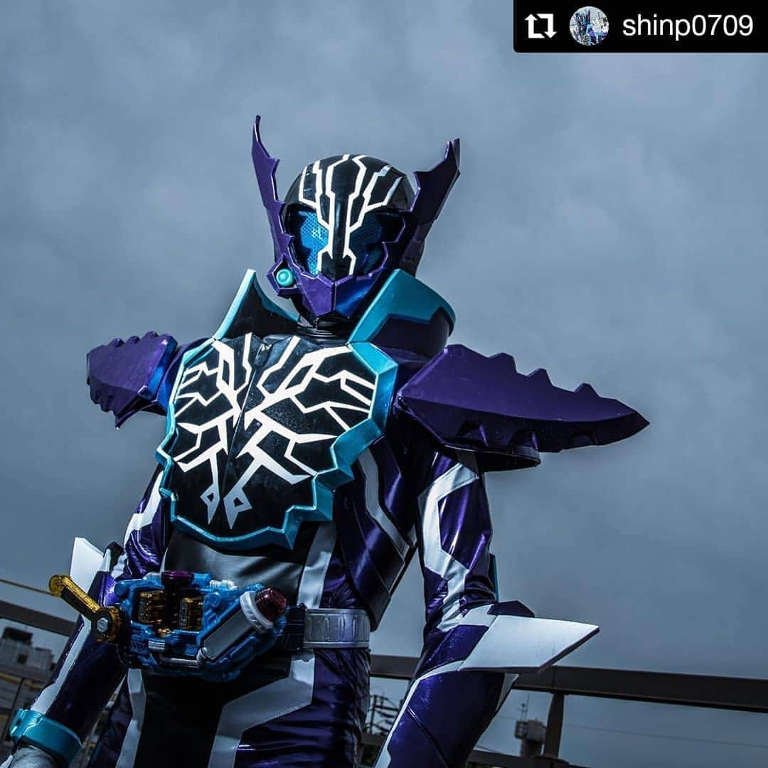 永崎遼さんのインスタグラム写真 - (永崎遼Instagram)「. Thank you for your time. Makasih yah sudah menonton. . Look at this cool cosplay ;) A new generation cosplayer who will become famous in Japan.  He is very gentleman ;D Let's check his post! .  #Repost @shinp0709 • • • • • • 仮面ライダーローグ完成しました(´∇｀)今日はホココスです。楽しんできます☺️ #仮面ライダーローグ  #ガワコス #コスプレ #ホココス  #仮面ライダー #cosplay #subcultures #cosplayer #cosplayers #photographer #figure #ニチアサ #nichiasa #nitiasa #اليابان #japonya #kahraman #yaponiya #karikatura #costume #otaku #kostyum #giyim #tokusatsu #kamenrider #maskedrider #toku」8月22日 20時51分 - ryonagasaki