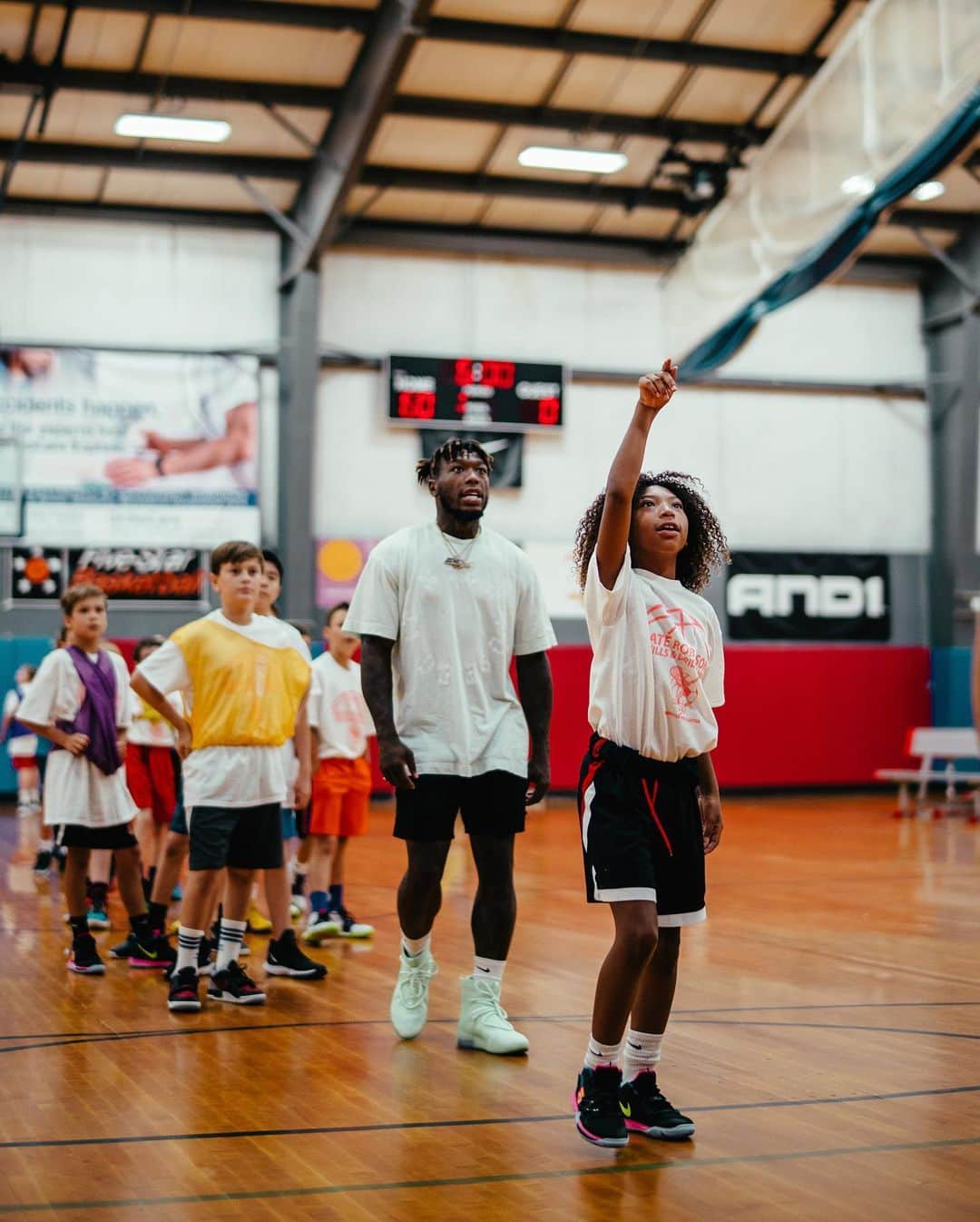 ネイト・ロビンソンさんのインスタグラム写真 - (ネイト・ロビンソンInstagram)「Another great summer & another great @brewstersportscenter basketball camp !!! Big thanks to  @israelandrxde @richesandsaint for coming and taking some beautiful pictures , appreciated y’all #holdat」8月23日 6時32分 - naterobinson