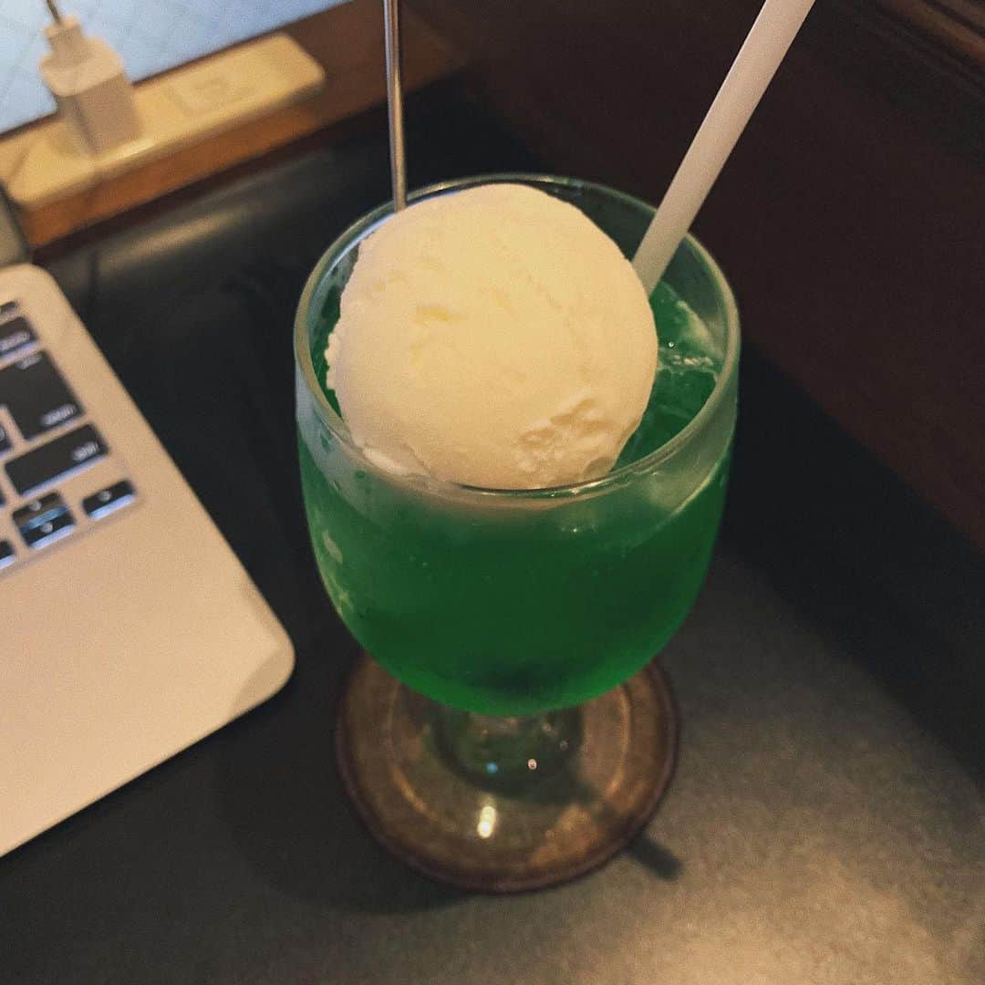 山本 絵里加のグルメインスタ