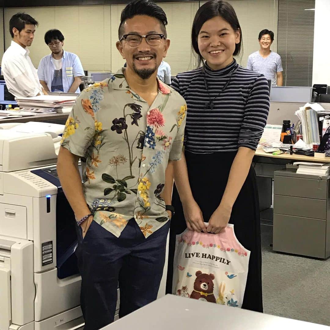 ベンチャーリパブリックのインスタグラム：「今日もまた一人インターンの子が最終日を迎えました。 優秀すぎる彼女からは素晴らしい成果を沢山いただき、有難うございます！  #venturerepublic #nishiazabu #internship #ベンチャーリパブリック#西麻布 #インターン #またきてね！」