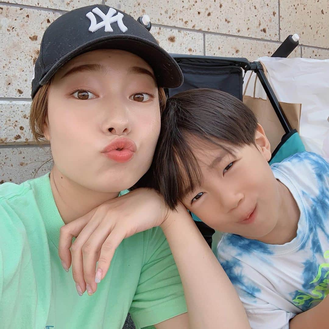 新原愛加のインスタグラム：「❤︎❤︎❤︎」