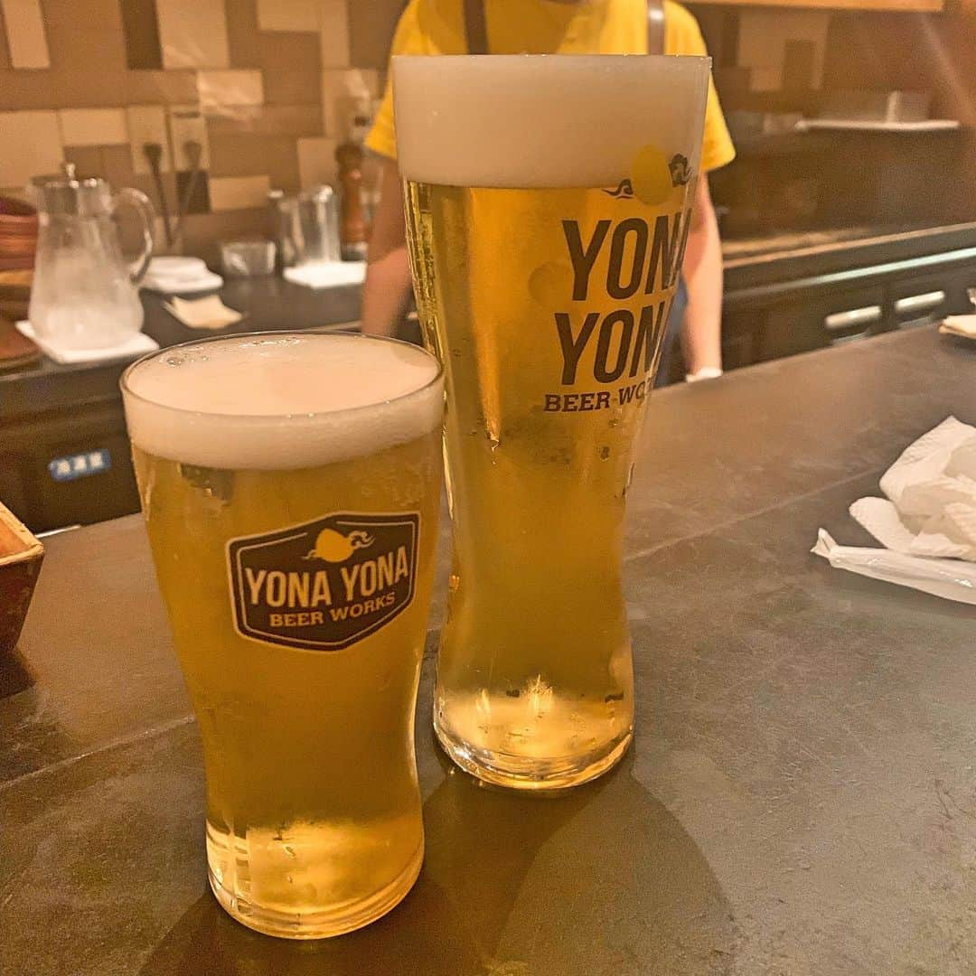 川嵜美佳さんのインスタグラム写真 - (川嵜美佳Instagram)「お勉強後の #beer  #yonayona ♪  楽しい時間でしたー^ ^☆ Just do it! ※小さい方がわたしの。 …2杯目から同じサイズになったケド🤣  また来たいな。 #ポテサラ 真似したい❤︎ #loveit #thanks #感謝 #yummy」8月22日 23時32分 - mika_kawasaki