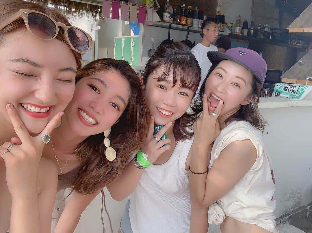 Eri Koyamaさんのインスタグラム写真 - (Eri KoyamaInstagram)「. 新宿と横浜と大宮で合同休館日🤙🏻🏖🌞 . 食べて笑って遊んで走って たーのしかったーー！！♡ . また1年後かぶりますように🙏🏻💛 あーーまだ筋肉痛なくならないよ🤣w(老い) . #Ungrid #lumine #family #summer」8月22日 23時31分 - 6ri___k