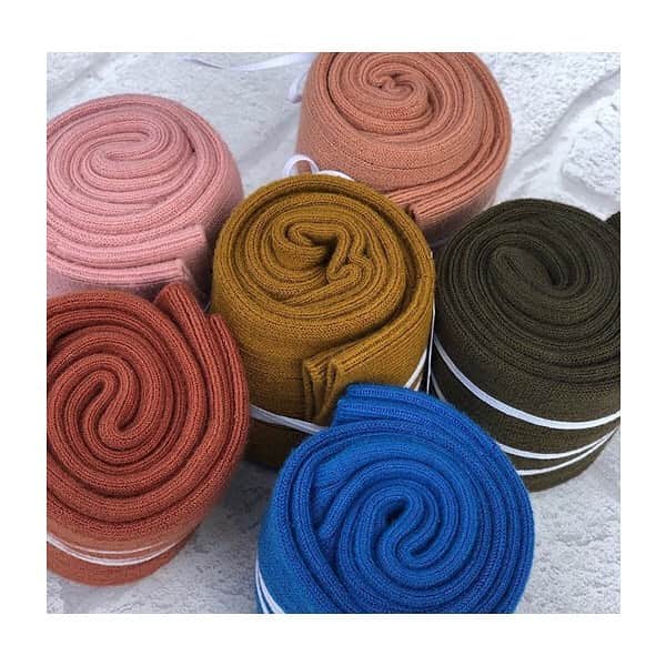 のインスタグラム：「Get a FREE pair if you buy 4! Grab our special offer now! 🤩 . Need something new? Check out our collections of extra soft socks! Knee-highs, ankle-socks, glittery, retro-style, quirky, but always on-trend and in a very large colour palette! 😍 . Grab our special offer now and get a FREE pair, if you buy 4 pairs of socks*. . Use code ➡️ BTS2019 - Offer ‪ends on Thursday the 29th of September 2019‬. . *Put 5 pairs of socks in your basket. Enter code  BTS2019. The price of 1 pair of socks (up to15€) will be deducted from the total amount. You can then proceed to checkout. . 🇫🇷 Une offre unique, à ne pas rater ! 4 paires achetées, la 5ème offerte ! 🤩 . Les pieds des enfants ont grandi ? Besoin de renouveler vos chaussettes ou tout simplement envie de se faire plaisir pour démarrer la rentrée en beauté, alors vous êtes au bon endroit ! 😍 . Pour bénéficier de cette offre*, utilisez le code: ➡️ RENTREE2019 . * Veuillez mettre au panier vos 5 paires et saisissez votre code dans la case « coupon de réduction », la réduction d’un montant maximum de 15€ sera appliquée dans le total du panier, puis validez votre commande. . Picture by @rumpetroll.no 😘 . #collegien #collegiensocks #collegien_officiel #海外ベビー服 #ロンパース #女の子ベビー #女の子 #赤ちゃん #赤ちゃんのいる生活 #ベビモ #madeinfrance #extrasoft #bestsocksever #barneklær #kinderstrümpfe #kniestrümpfe #靴下 #носки #sokker #instamum #lacetrimkneehigh #ruffle #backtoschool #btsoutfits #buy4get1free #backtoschooloffer」